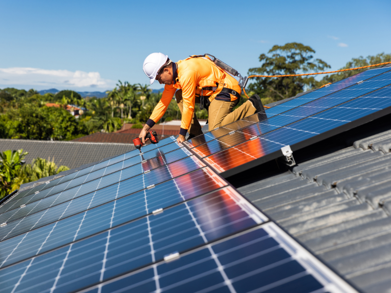 como funciona a instalação de energia solar residencial e sua manutenção