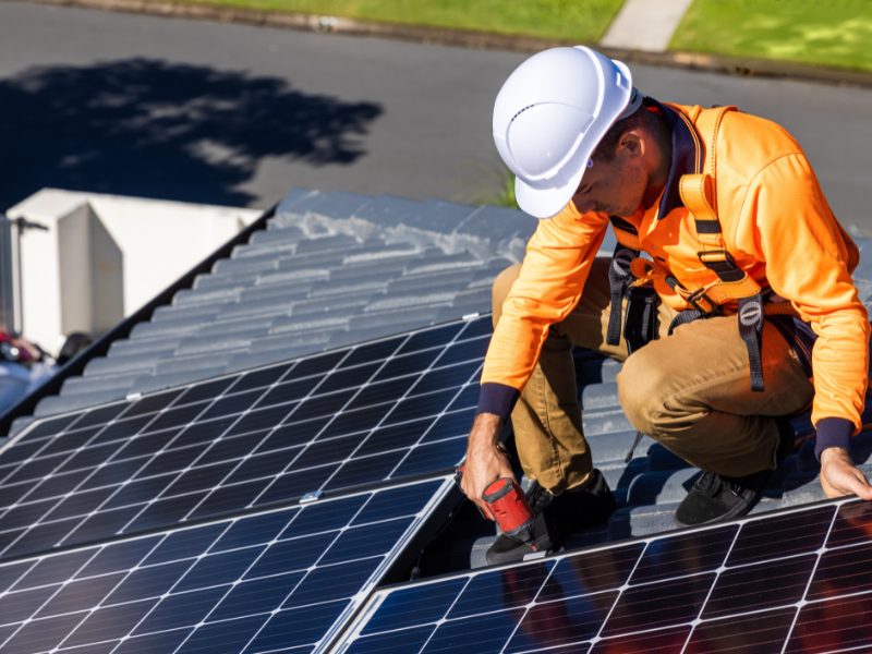 instalação de sistema fotovoltaico em comércios